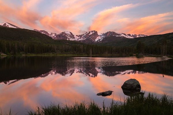 Colorado-Rock Mountain National Park Sunrise reflection in Sprague Lake